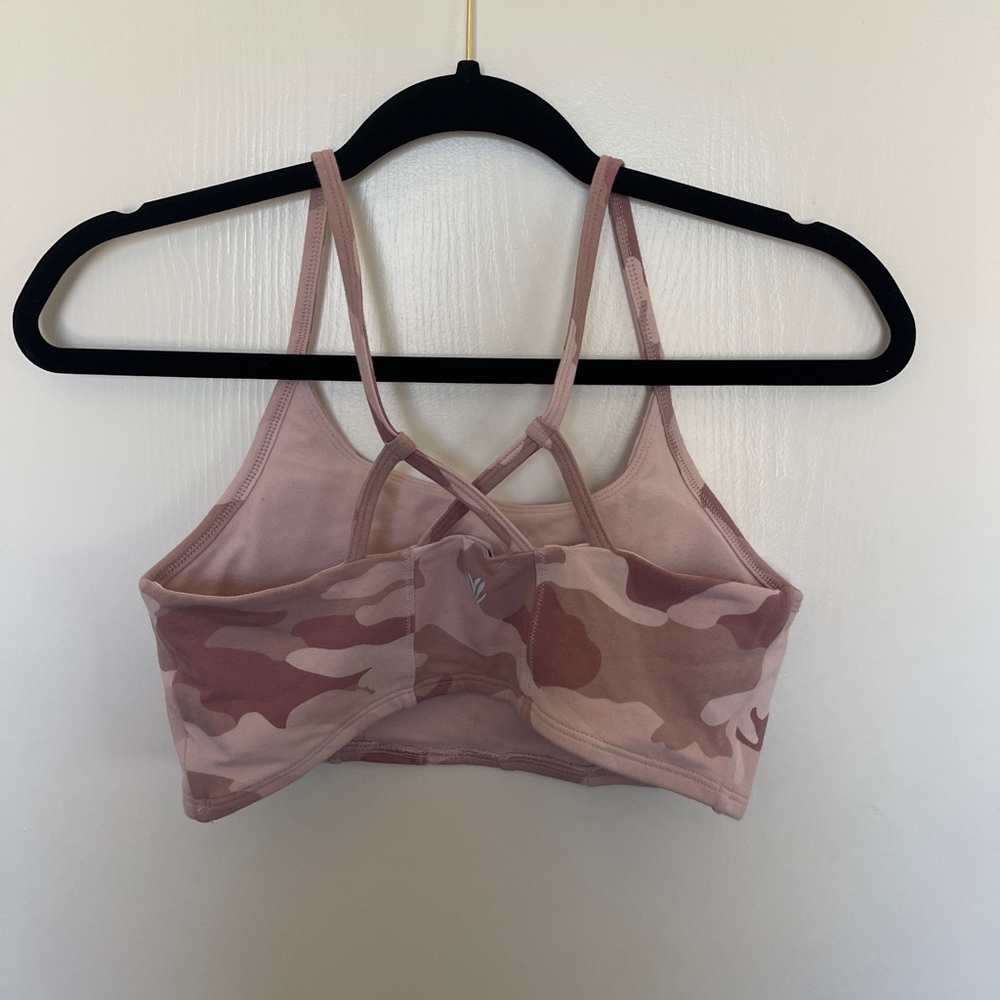 3 workout tank tops - Picture 4 of 6